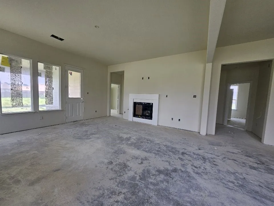 901 Silverleaf Drive Ennis, TX 75119