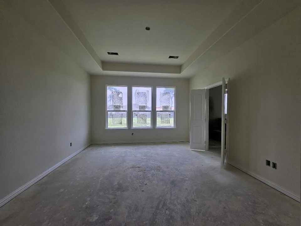 901 Silverleaf Drive Ennis, TX 75119