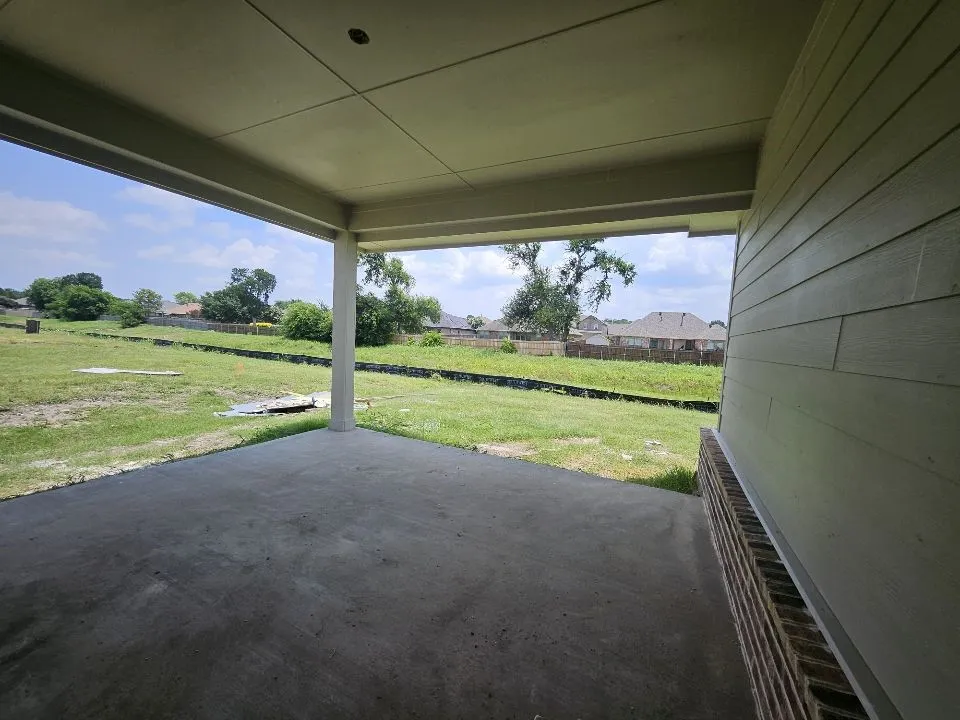 901 Silverleaf Drive Ennis, TX 75119