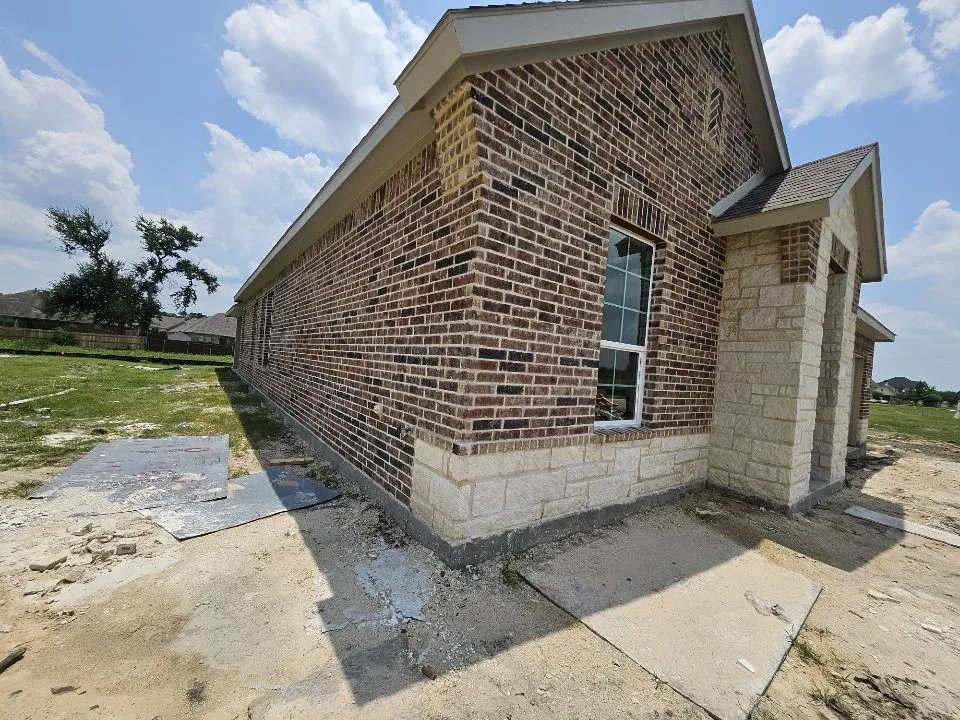 901 Silverleaf Drive Ennis, TX 75119