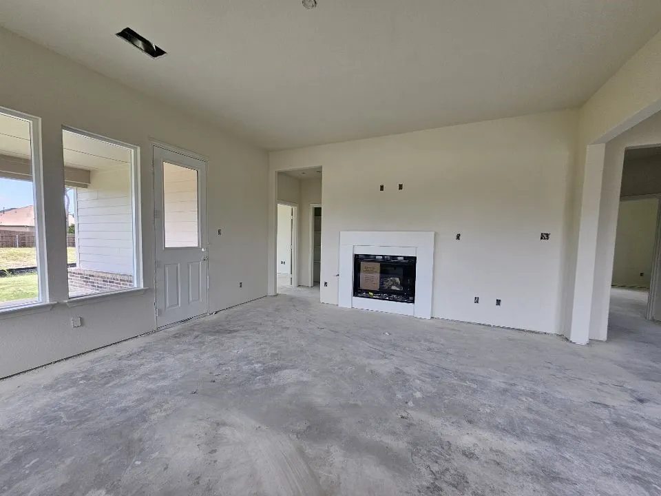 901 Silverleaf Drive Ennis, TX 75119