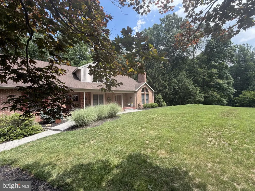 4 QUAIL RIDGE DRIVE Reading, PA 19607