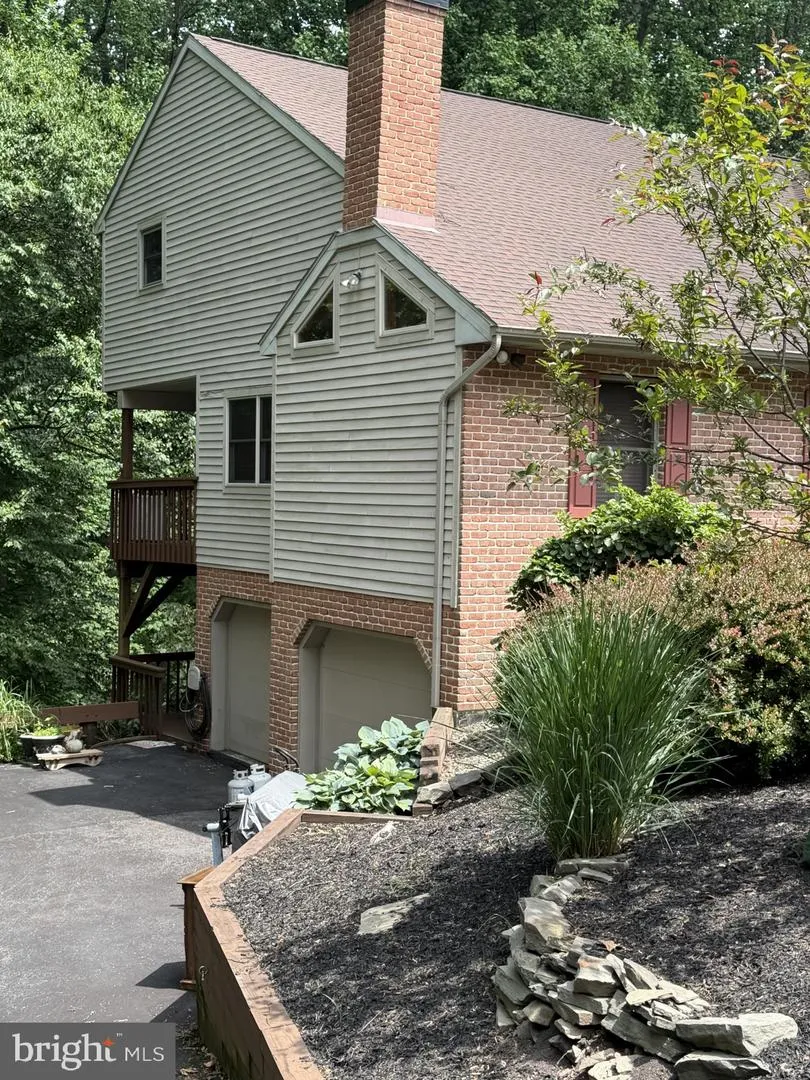 4 QUAIL RIDGE DRIVE Reading, PA 19607