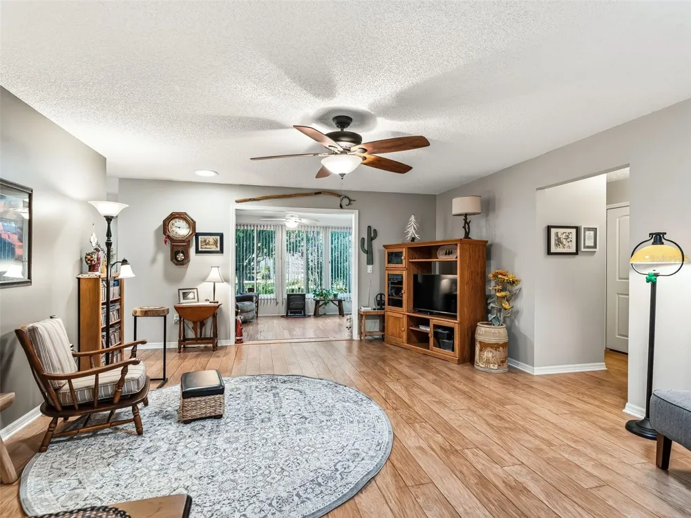 2107 GREENLAW COURT Leesburg, FL 34788