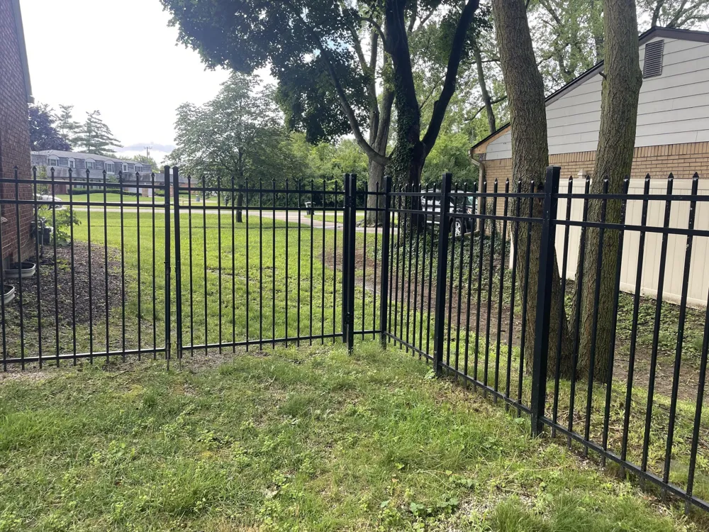 27551 Goldengate Drive W Lathrup Village, MI 48076