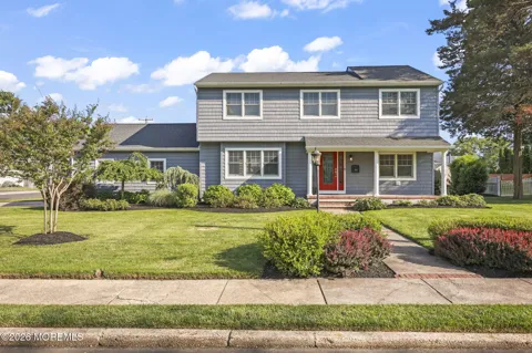1201 Tuxedo Place