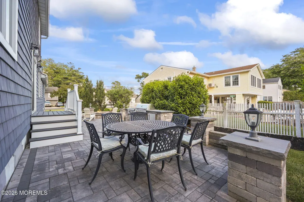 1201 Tuxedo Place Spring Lake Heights, NJ 07762