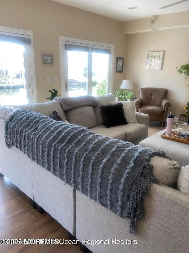 1712 Rue Mirador Point Pleasant, NJ 08742