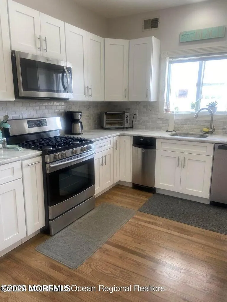 1712 Rue Mirador Point Pleasant, NJ 08742