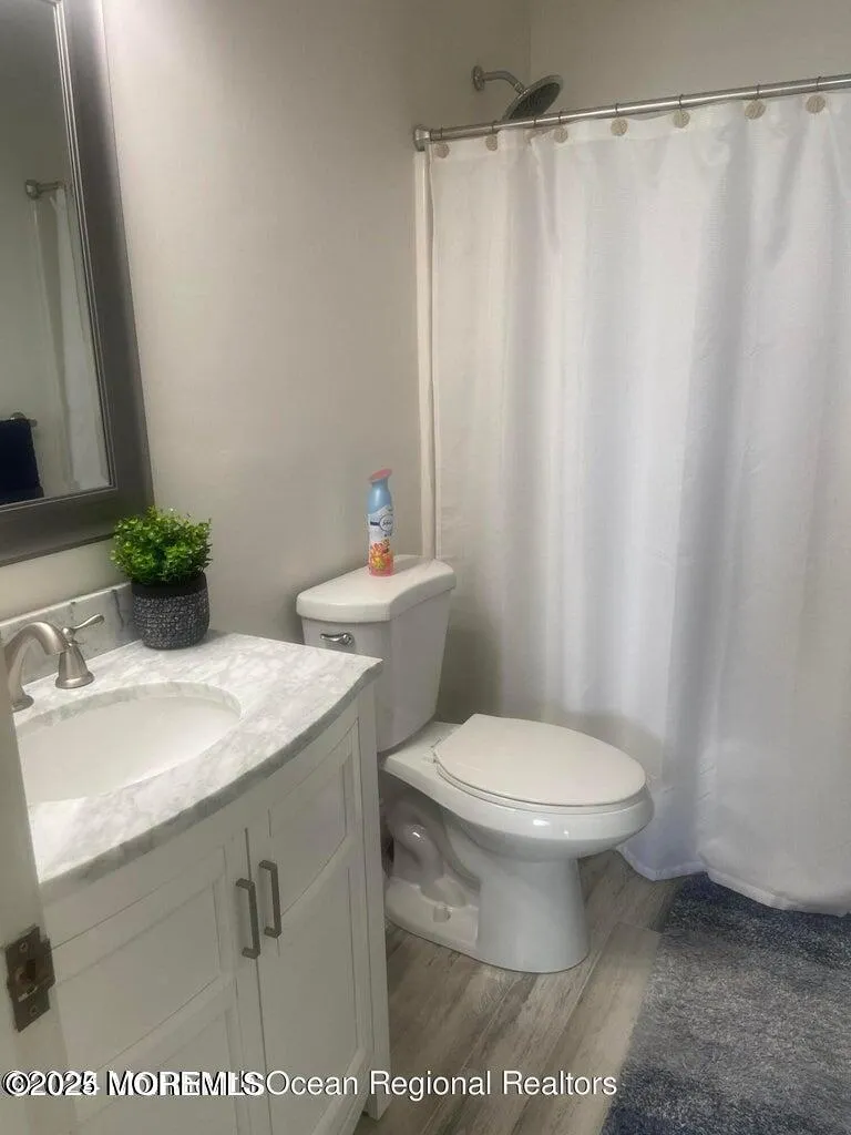 1712 Rue Mirador Point Pleasant, NJ 08742