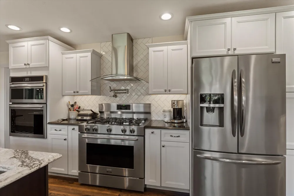 3255 Yankee Street Howard Township, MI 49120