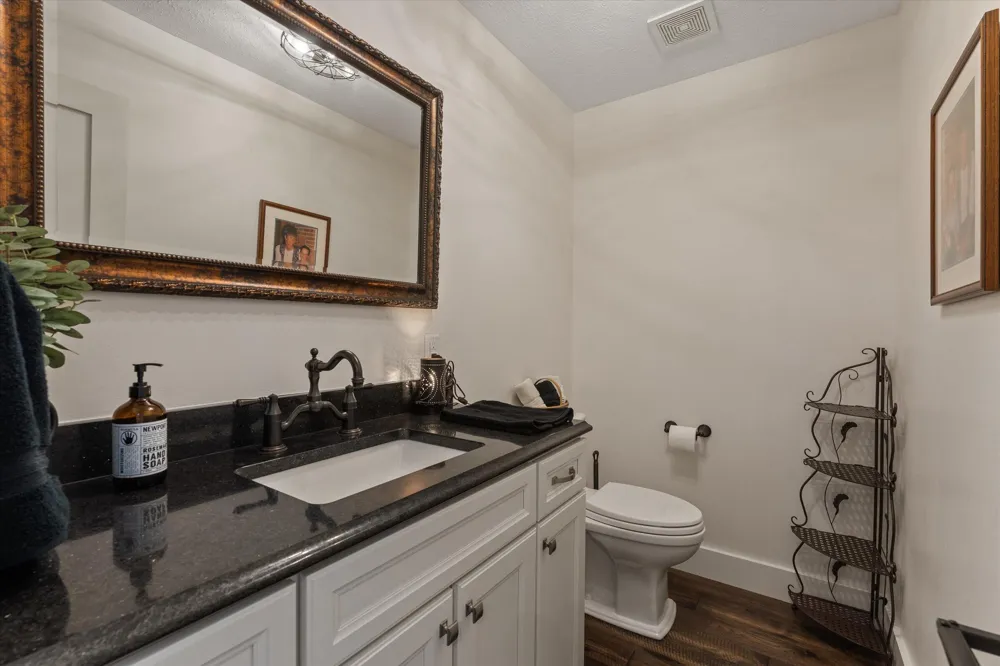 3255 Yankee Street Howard Township, MI 49120