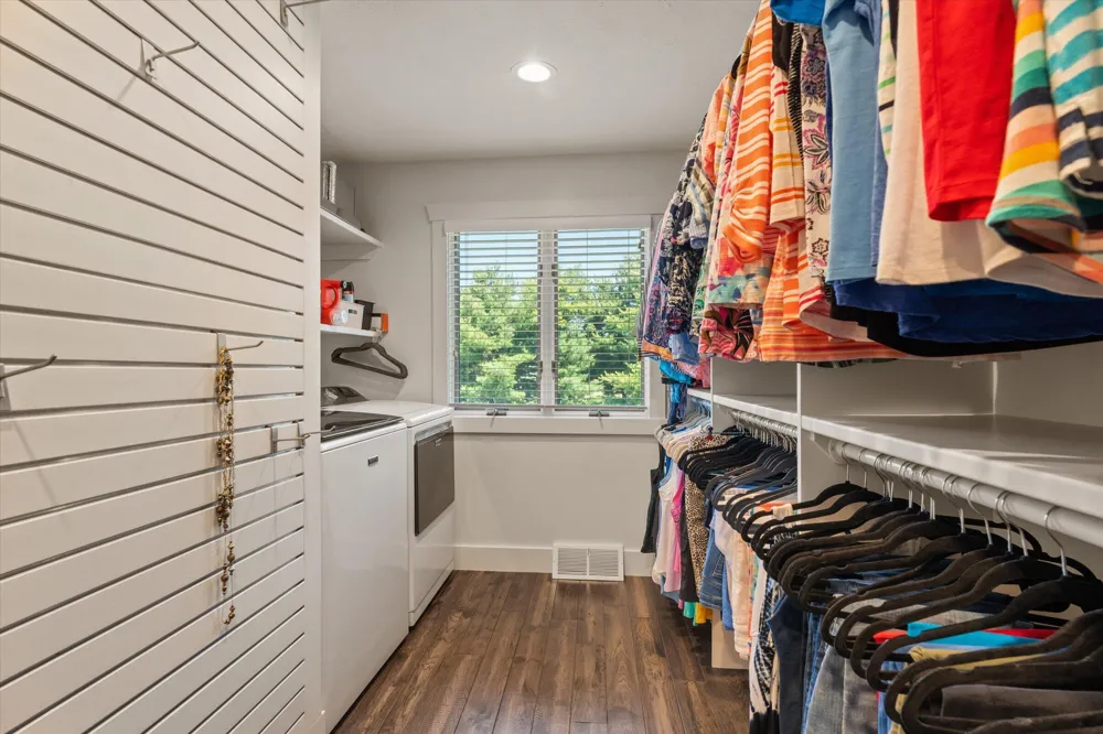 3255 Yankee Street Howard Township, MI 49120