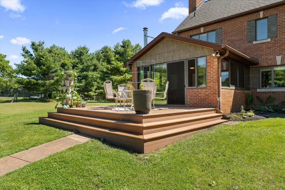 3255 Yankee Street Howard Township, MI 49120