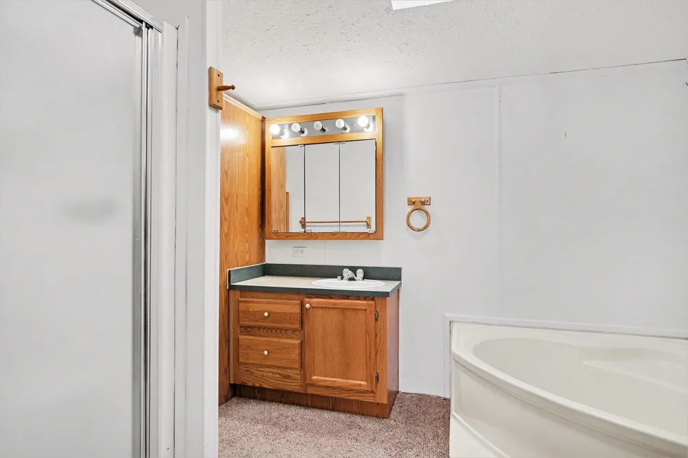 13749 Bluebell Lane Solon Township, MI 49319