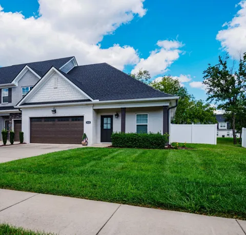 3520 Pershing Dr