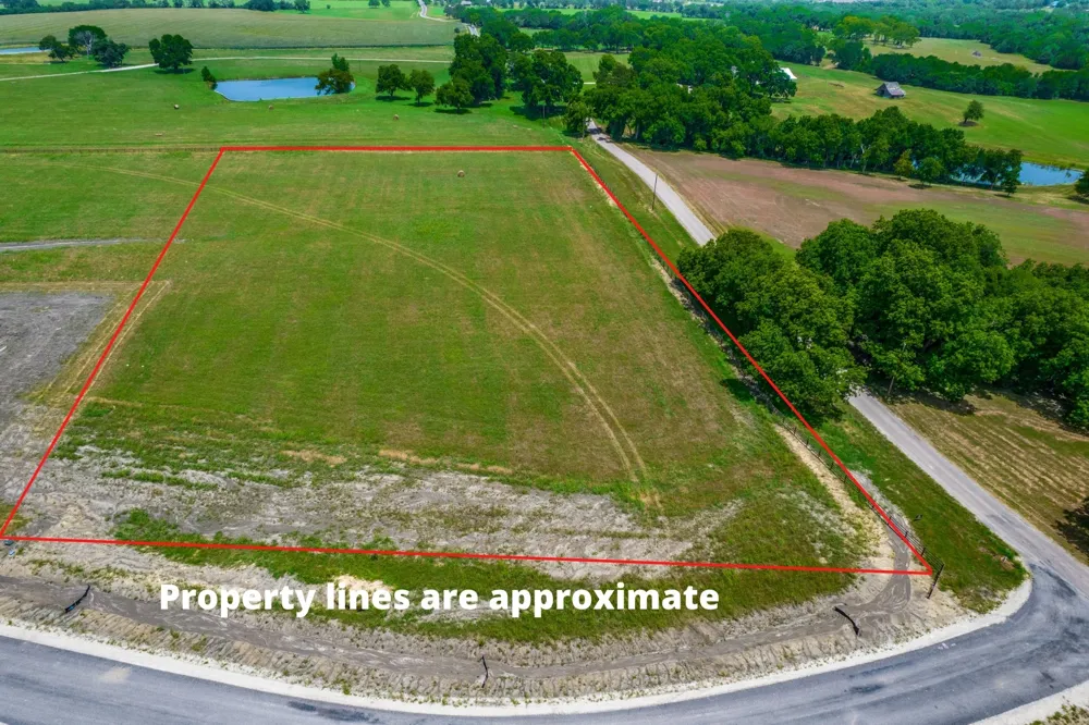 2300 Kacy Way Van Alstyne, TX 75495