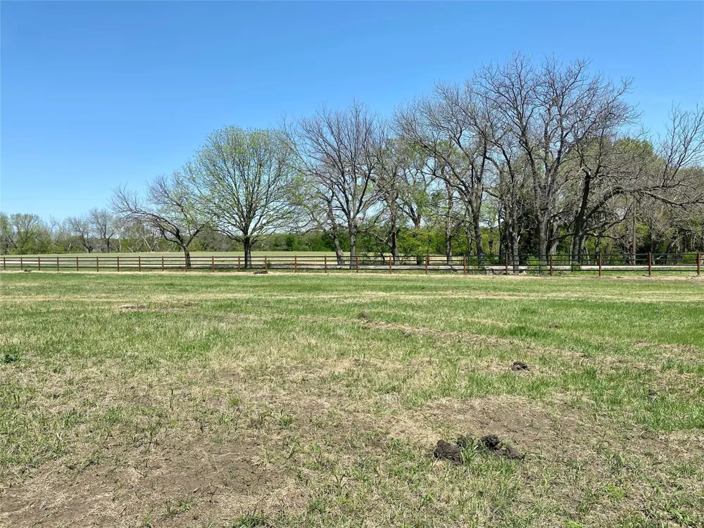 2300 Kacy Way Van Alstyne, TX 75495