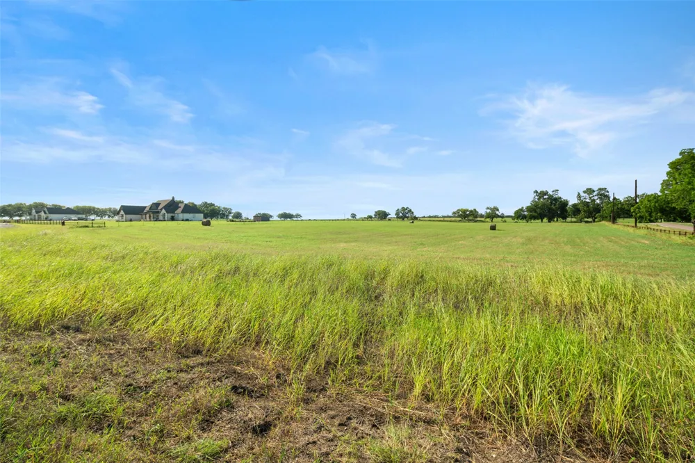 2300 Kacy Way Van Alstyne, TX 75495