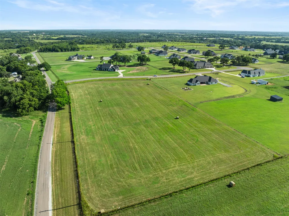 2300 Kacy Way Van Alstyne, TX 75495