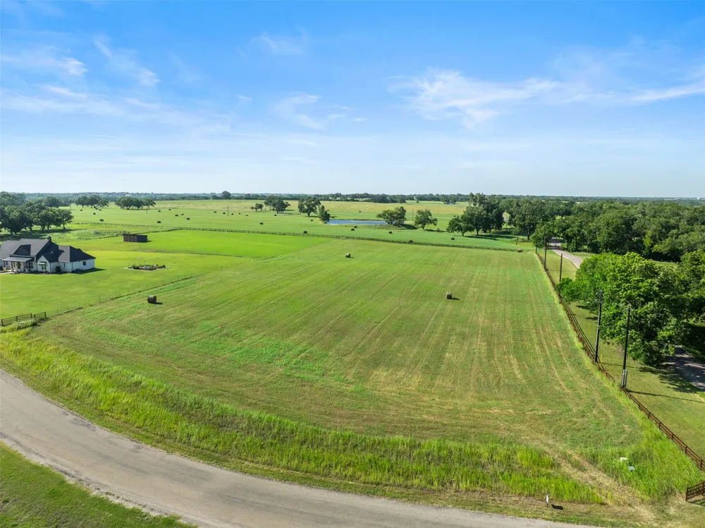 2300 Kacy Way Van Alstyne, TX 75495