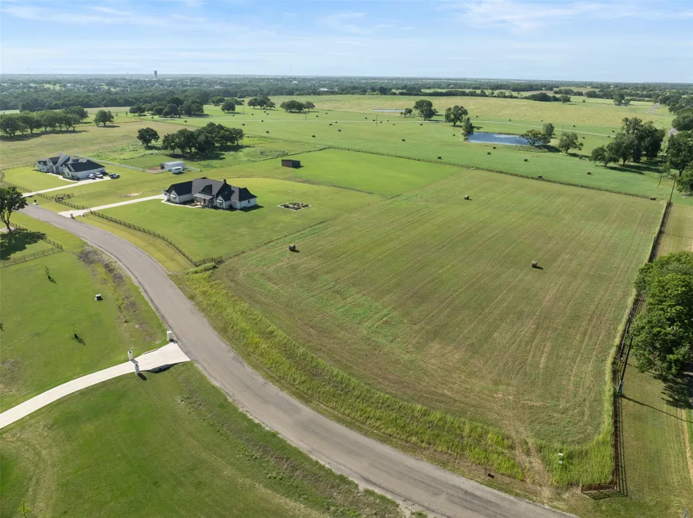 2300 Kacy Way Van Alstyne, TX 75495