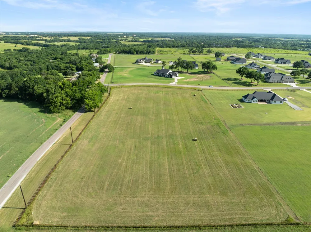 2300 Kacy Way Van Alstyne, TX 75495