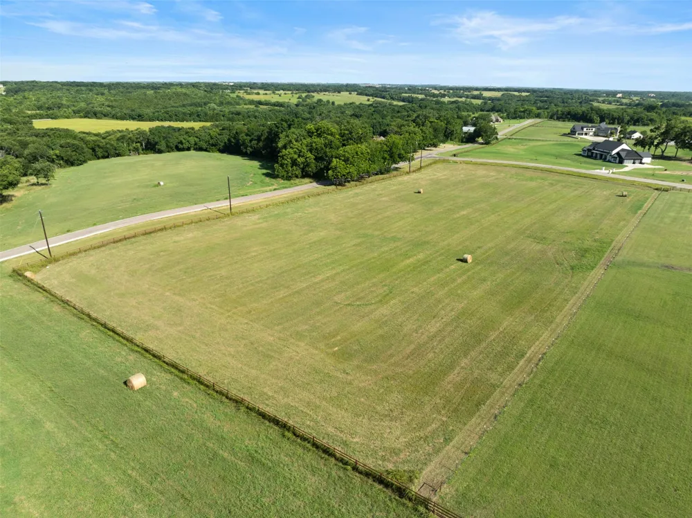 2300 Kacy Way Van Alstyne, TX 75495