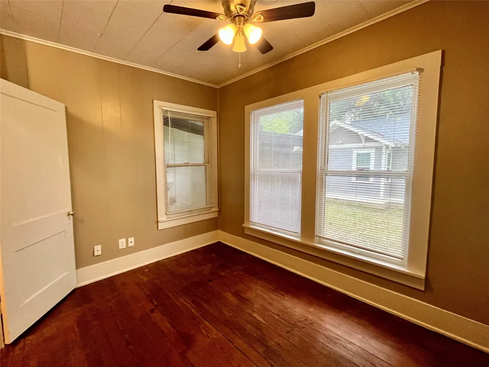 1002 Gregg Street #CB Denton, TX 76201