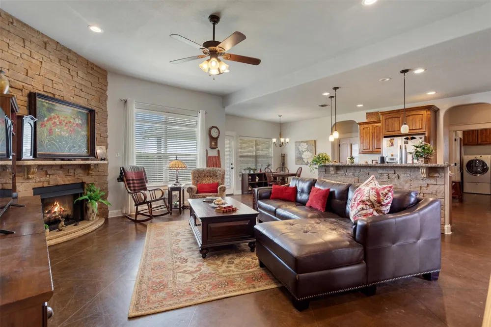 1505 Lucy Circle Lindale, TX 75771