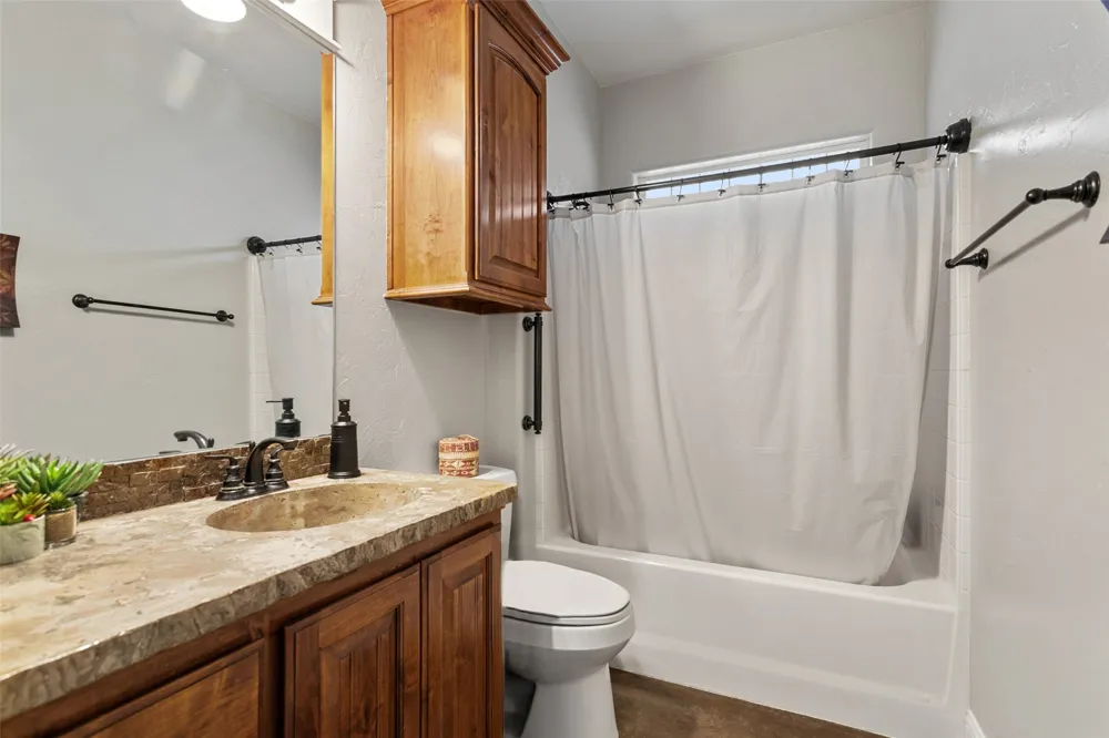 1505 Lucy Circle Lindale, TX 75771