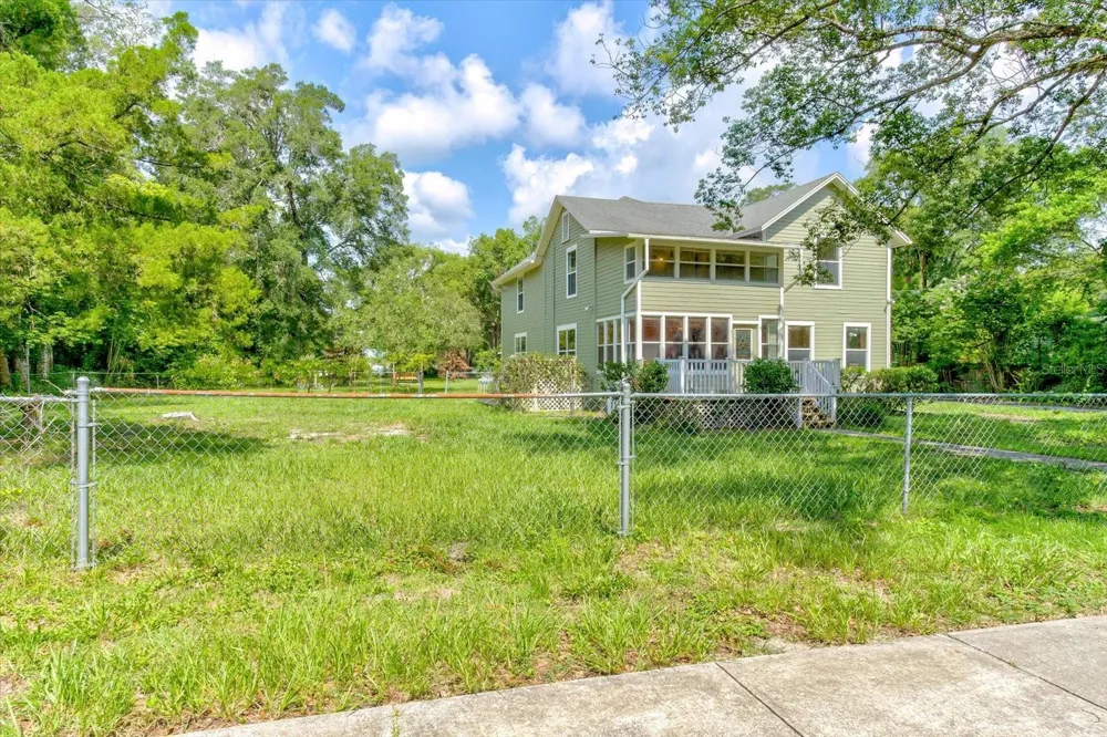 543 THORPE AVENUE Orange City, FL 32763