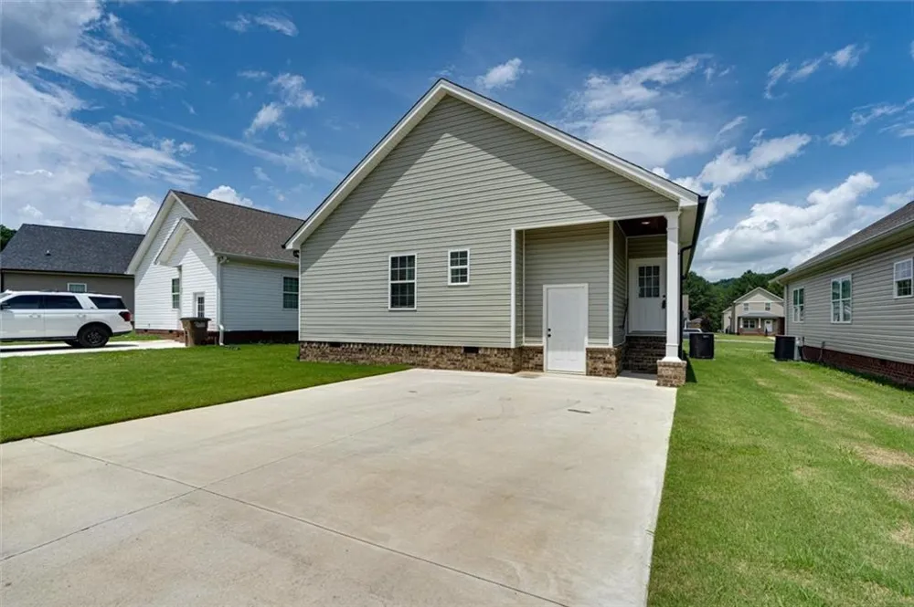411 Coahulla Creek Drive Dalton, GA 30721