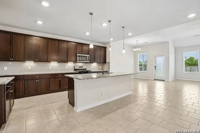 5126 Garden Marion, TX 78124