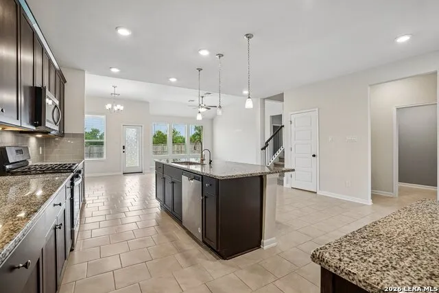 5126 Garden Marion, TX 78124