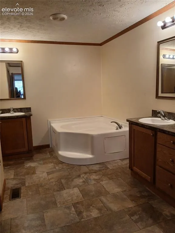 2272 County Road 1 Cripple Creek, CO 80813
