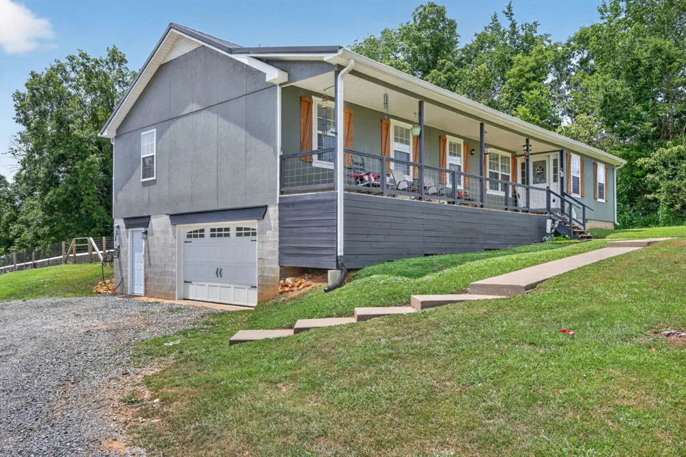 2237 Cold Springs Rd Lafayette, TN 37083