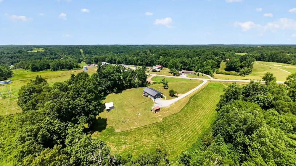 2237 Cold Springs Rd Lafayette, TN 37083