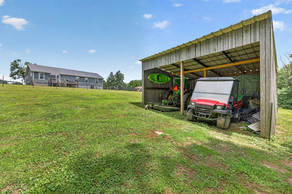 2237 Cold Springs Rd Lafayette, TN 37083