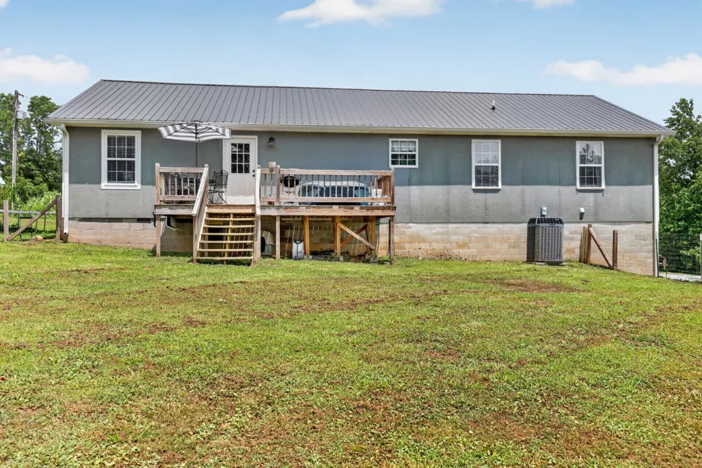 2237 Cold Springs Rd Lafayette, TN 37083