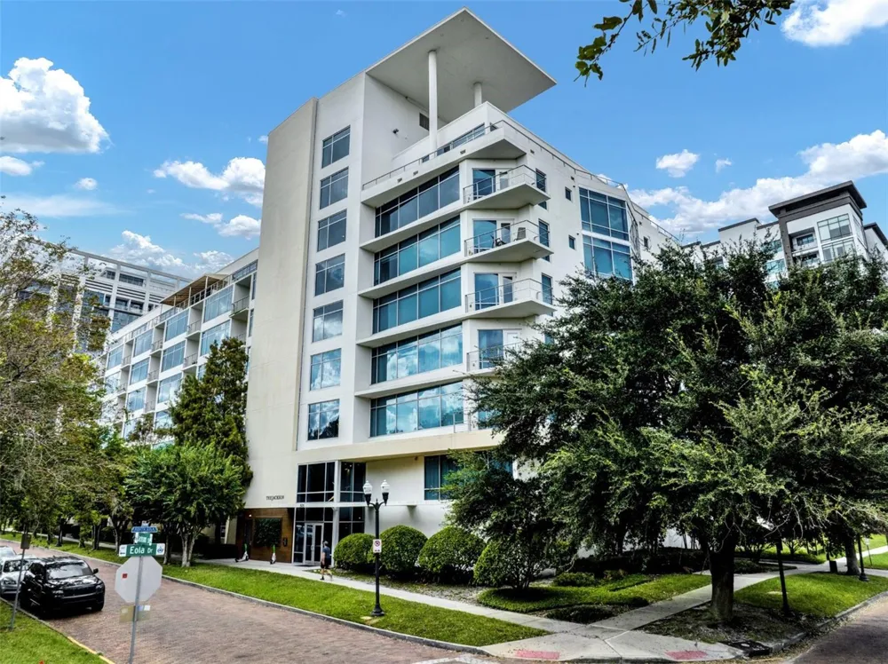 525 E JACKSON STREET #705 Orlando, FL 32801