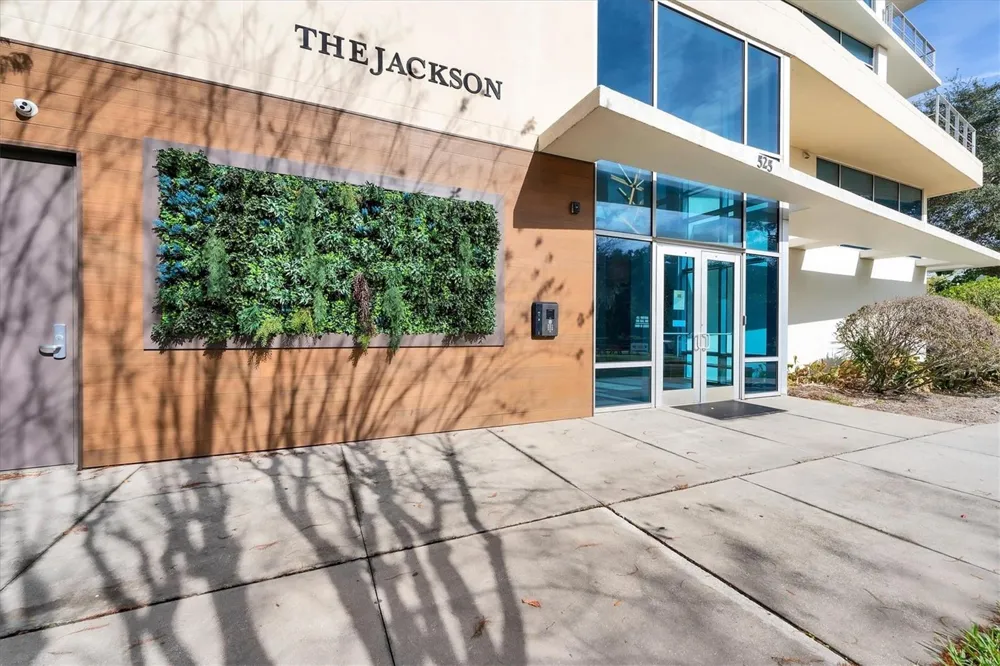 525 E JACKSON STREET #705 Orlando, FL 32801