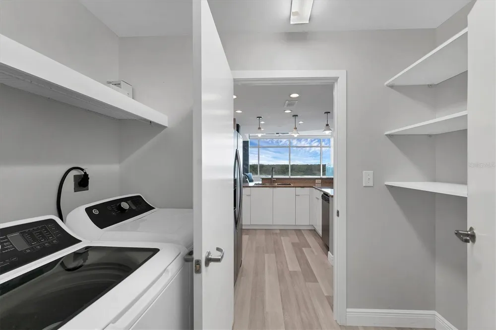 525 E JACKSON STREET #705 Orlando, FL 32801