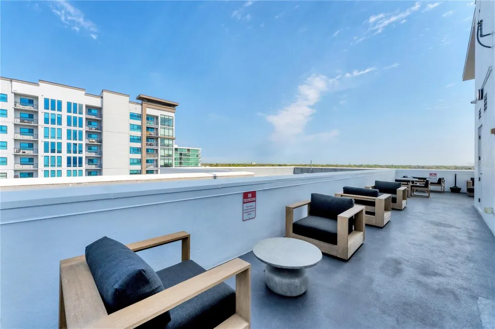 525 E JACKSON STREET #705 Orlando, FL 32801