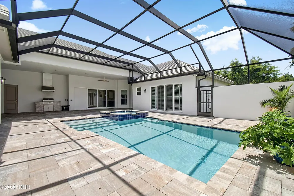 114 New Leatherwood Drive Palm Coast, FL 32137