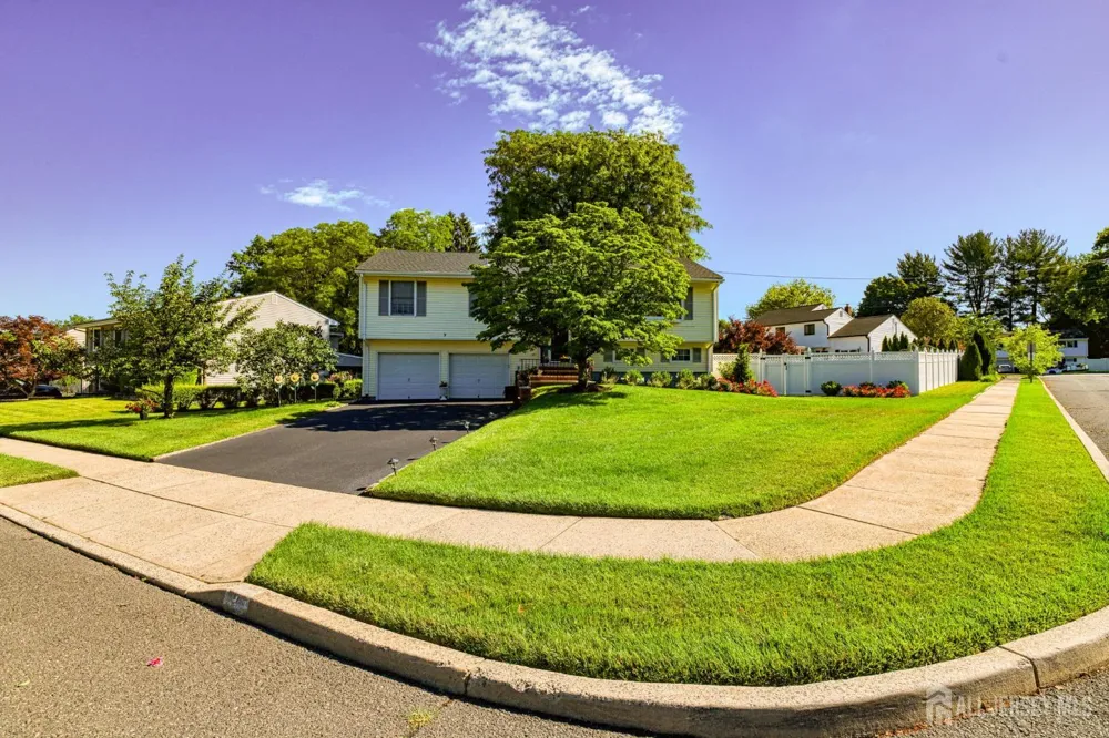 9 Janet Court Milltown, NJ 08850