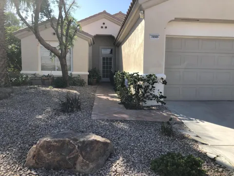 78989 Apricot Lane