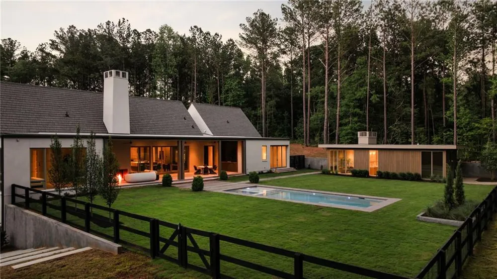 3 Sardis Trail Chattahoochee Hills, GA 30268