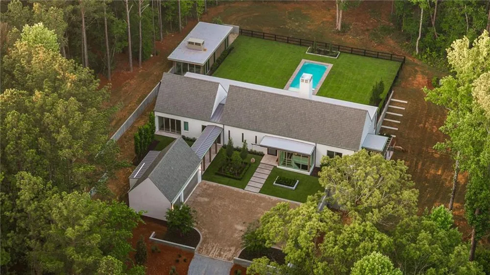3 Sardis Trail Chattahoochee Hills, GA 30268