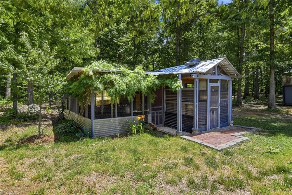 6435 US Highway 158 Summerfield, NC 27358
